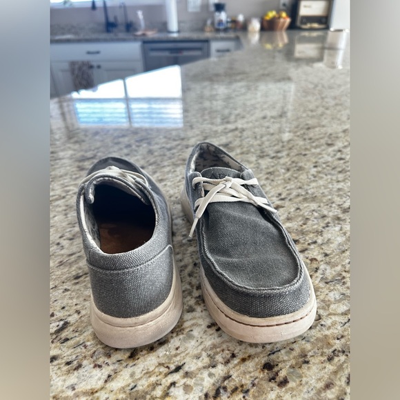 Ariat Hilo’s - Picture 3 of 10